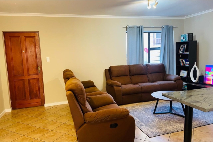 To Let 2 Bedroom Property for Rent in Parklands Western Cape